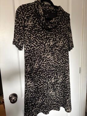 Ronni Nicole Black and Cream Abstract Print Cowl Neck Midi Dress